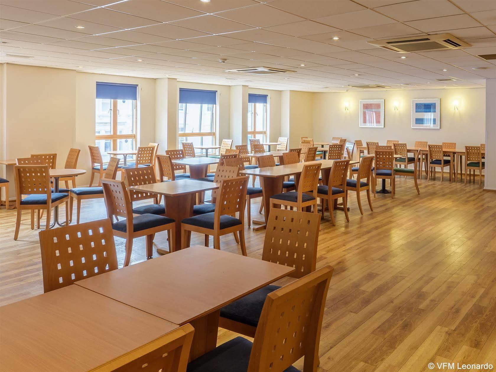 Ramada Encore York Exterior foto